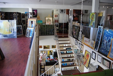 Grace Cafe Artwork Displays